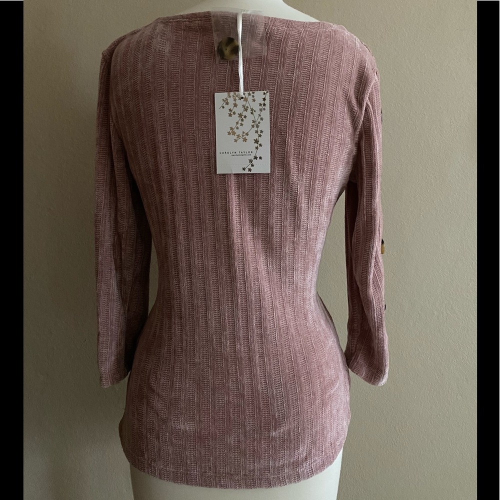 ⬇️CAROLYN TAYLOR 3/4 SLEEVE WITH BUTTONS TOP - Picture 3 of 5